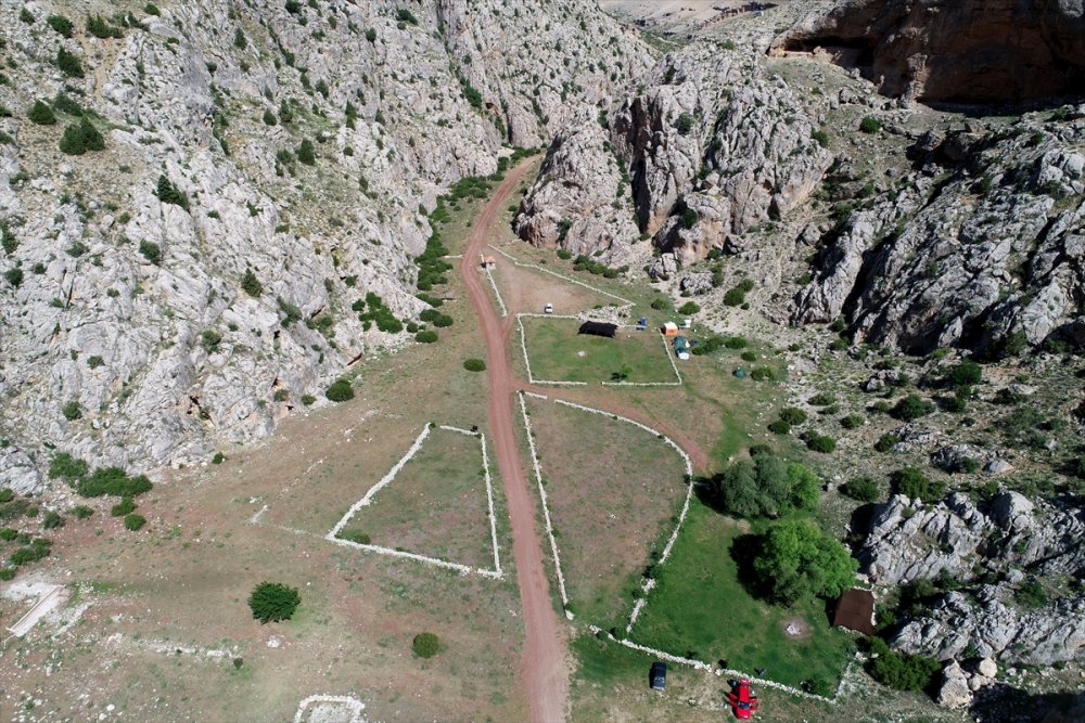 Aladağlar, Kademeli Normalleşmede Dağcıları Ve Kampçıları Ağırlıyor