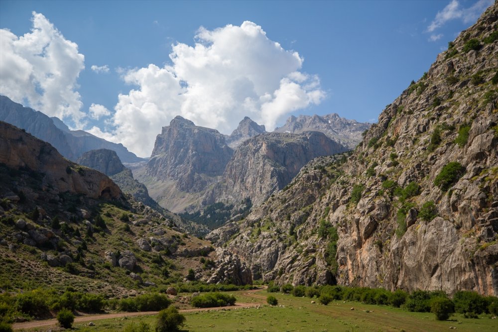 Aladağlar, Kademeli Normalleşmede Dağcıları Ve Kampçıları Ağırlıyor