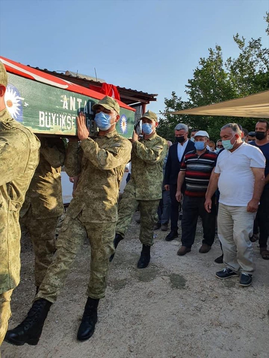 Antalya'da Vefat Eden Kıbrıs Gazisi Son Yolculuğuna Uğurlandı