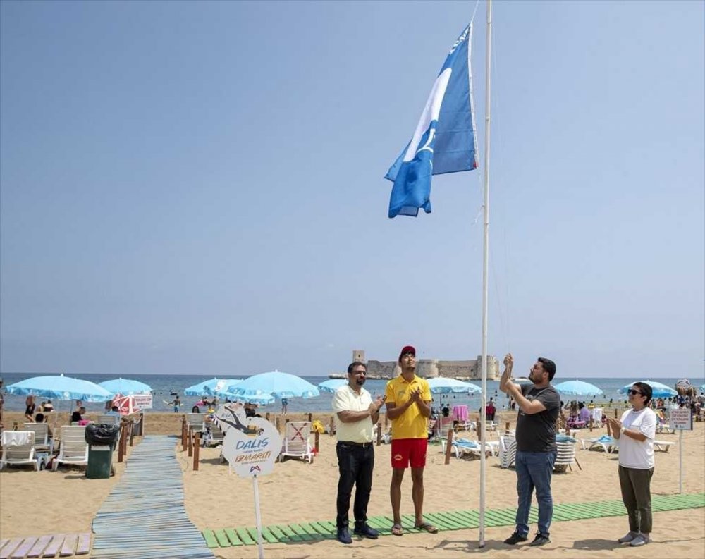 Mersin'deki Kızkalesi'nin Plajına Mavi Bayrak Verildi
