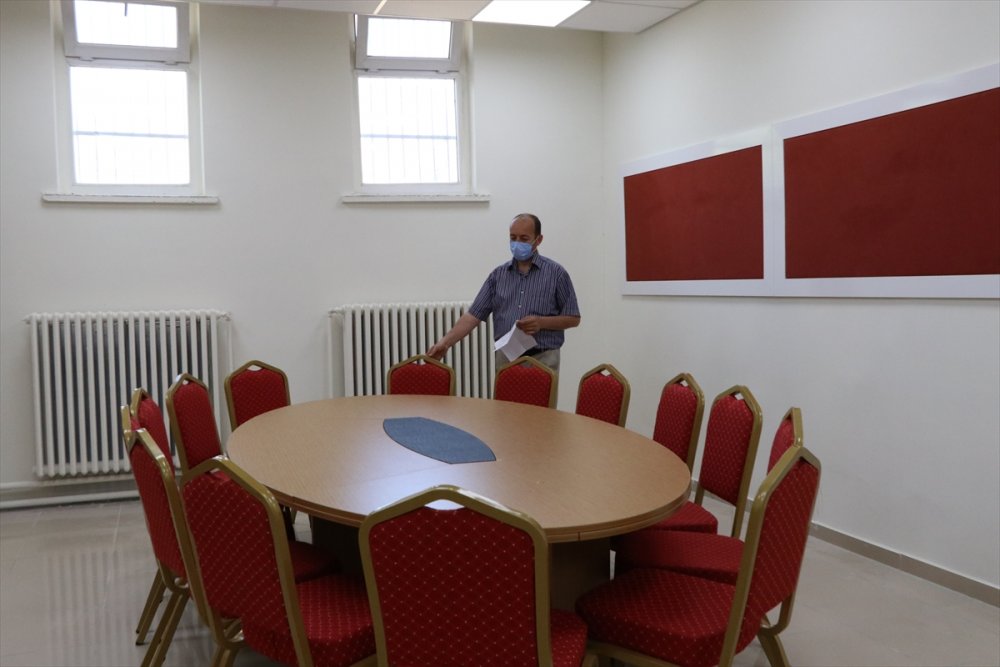 Niğde'de Hükümlüler, Eğitim Merkezine Dönüştürülen Eski Koğuş Binasında Meslek Öğrenecek