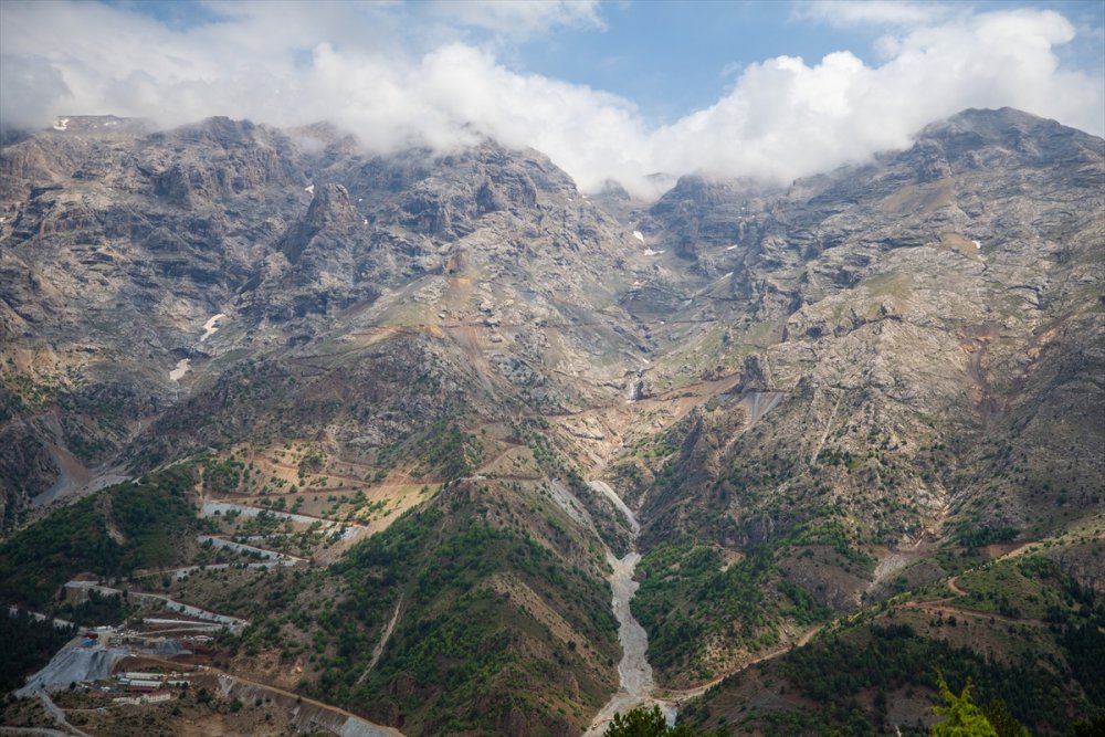 "Kapadokya'nın Giriş Kapısı" Niğde, Tarihi Ve Doğal Güzellikleriyle Cezbediyor