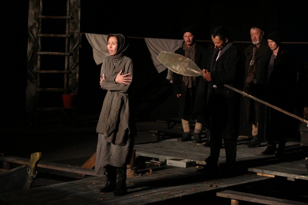 11. Antalya Uluslararası Tiyatro Festivali'nde "yalnızlık" Oyunu Sahnelendi