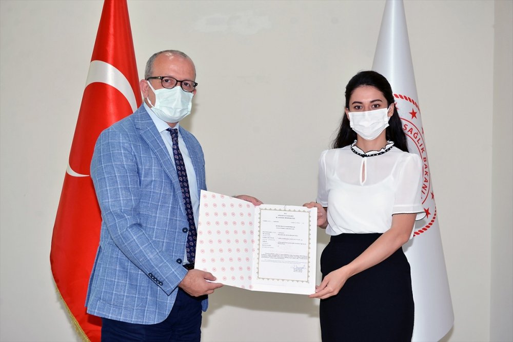 Turizm Merkezi Antalya'da 574 Tesisin Havuzuna Sertifika Verildi