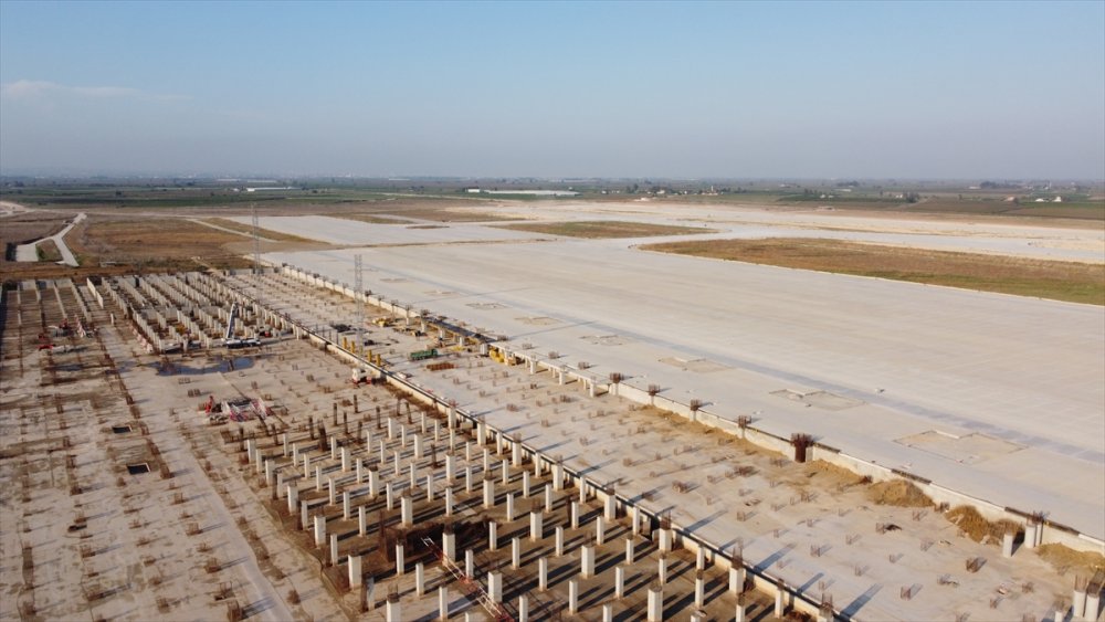 Çukurova Bölgesel Havalimanında Üstyapının Yüzde 20'si Tamamlandı