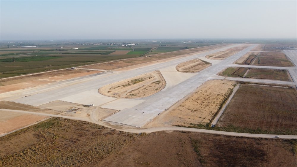 Çukurova Bölgesel Havalimanında Üstyapının Yüzde 20'si Tamamlandı