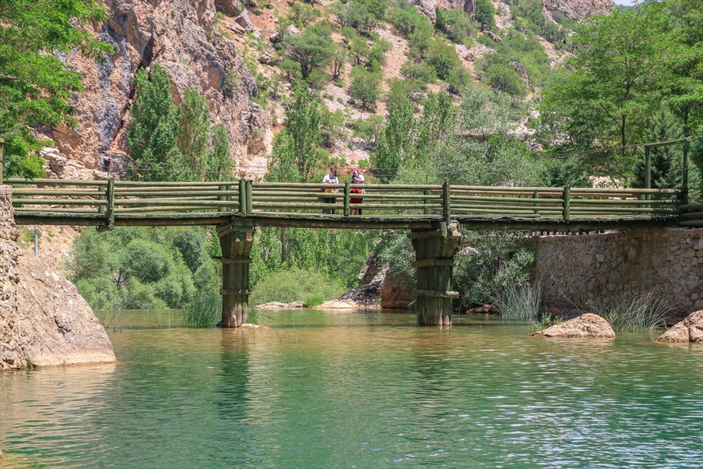 Doğaseverlerin Uğrak Noktası: Çetmi Şelalesi