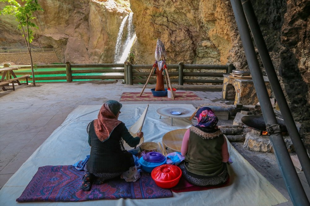 Doğaseverlerin Uğrak Noktası: Çetmi Şelalesi