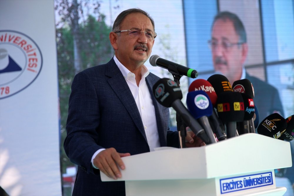 Ak Parti Genel Başkan Yardımcısı Özhaseki, Kayseri'de Hastane Açılış Töreninde Konuştu