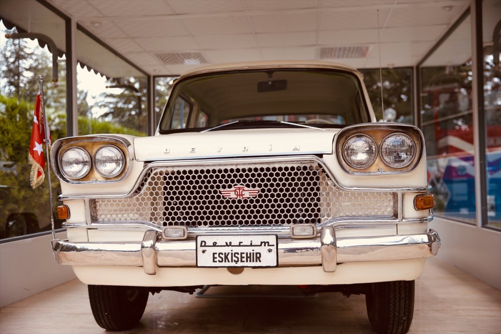 Devrim Otomobili Müzesi Kapılarını Yeniden Ziyaretçilerine Açtı