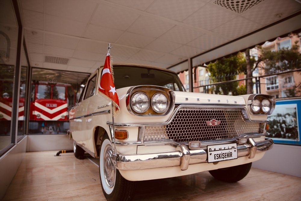 Devrim Otomobili Müzesi Kapılarını Yeniden Ziyaretçilerine Açtı