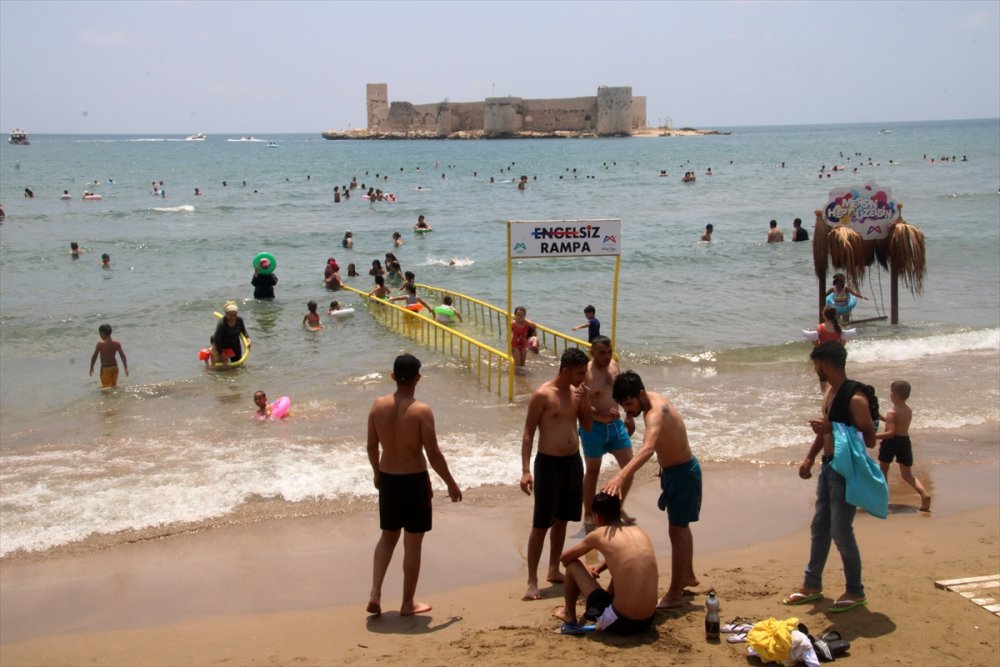 Kızkalesi Sahillerinde Engelli Rampası Hizmete Girdi