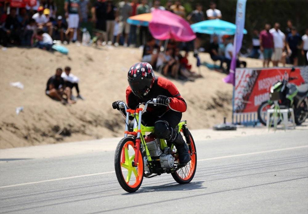 Mersin'de Motosiklet Tutkunları "Motodrag" Yarışmasında Buluştu