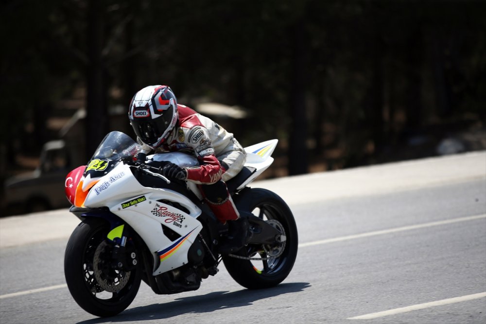 Mersin'de Motosiklet Tutkunları "Motodrag" Yarışmasında Buluştu