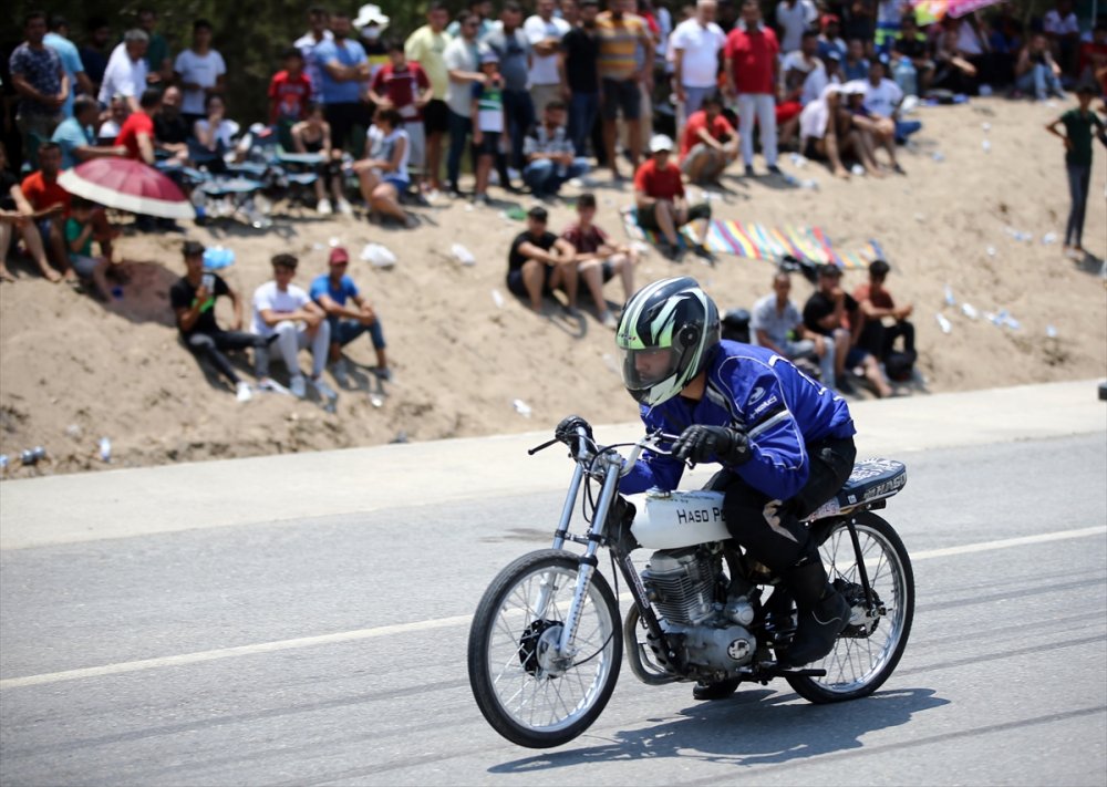 Mersin'de Motosiklet Tutkunları "Motodrag" Yarışmasında Buluştu