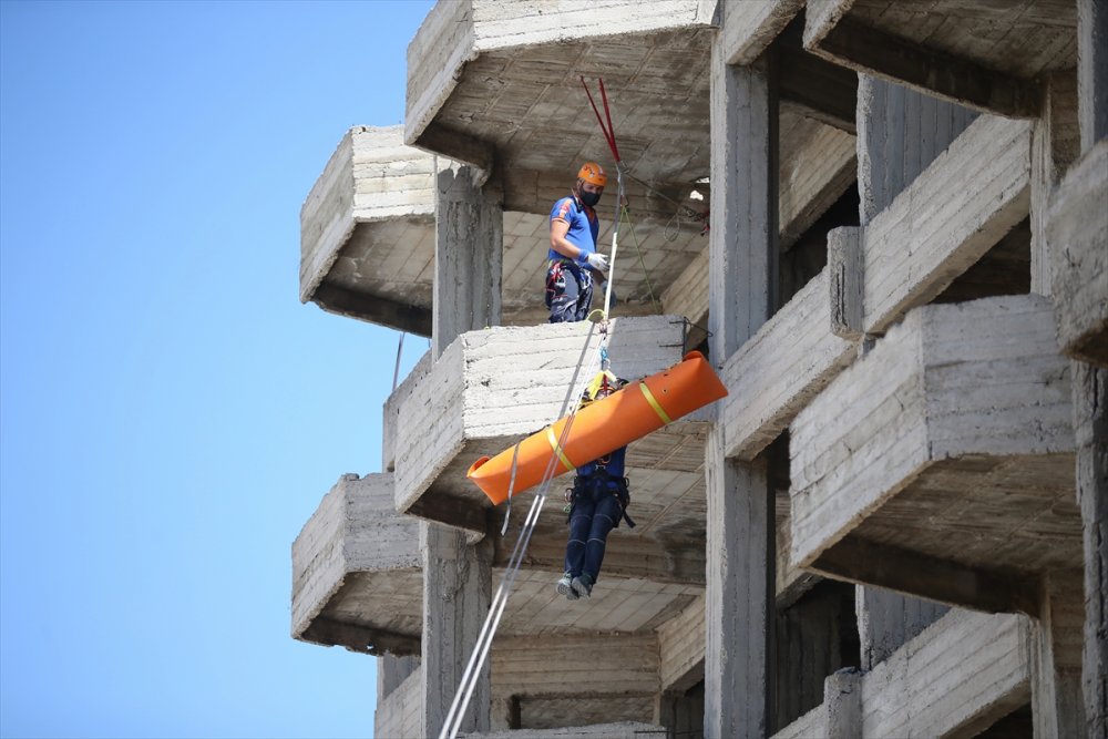 Antalya'daki "Afet Tatbikatı" Gerçeğini Aratmadı