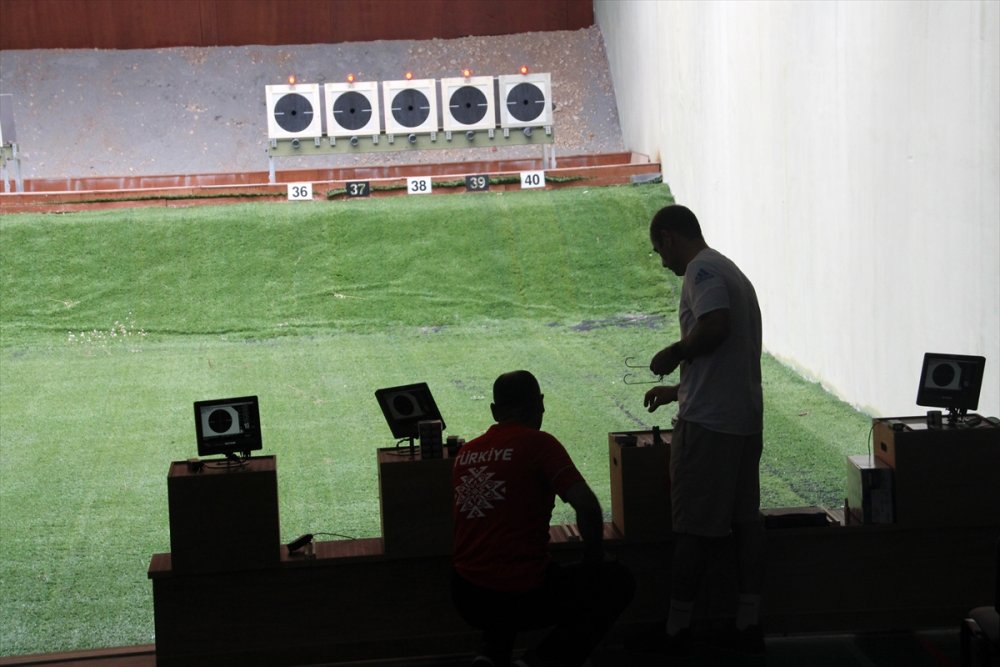 Atıcılık Milli Takımı Sporcusu Özgür Varlık, Tokyo Olimpiyatları'na Mersin'de Hazırlanıyor