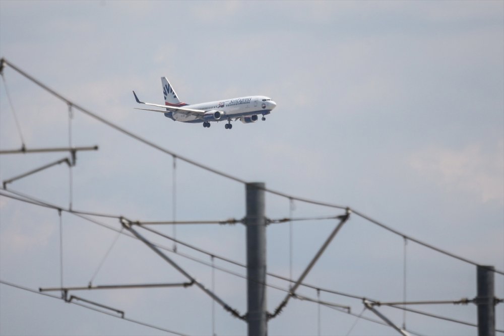 "Turizmin Başkenti" Antalya'ya Gelen Turist Sayısı 1,5 Milyonu Aştı