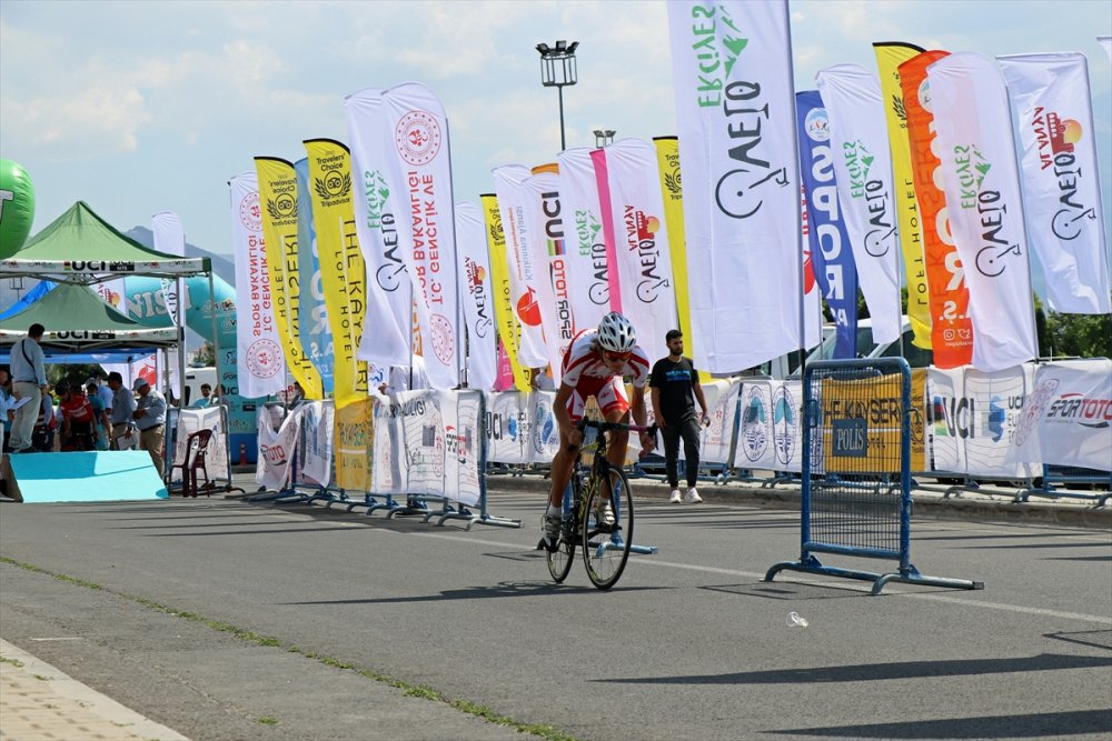 Erciyes 2021 Yol Bisikleti Yarışları Başladı