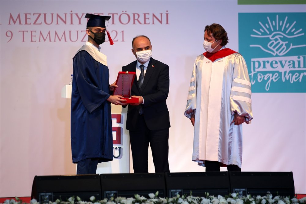 11. Cumhurbaşkanı Abdullah Gül Agü Mezuniyet Töreninde Konuştu