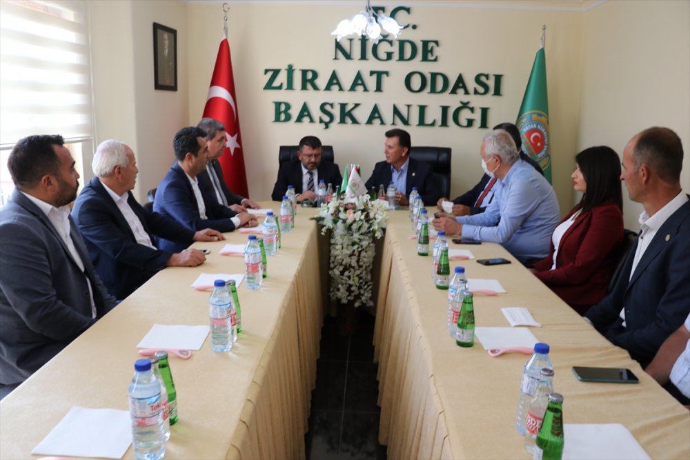 Chp Esnaf Masası Heyeti Niğde'de Temaslarda Bulundu