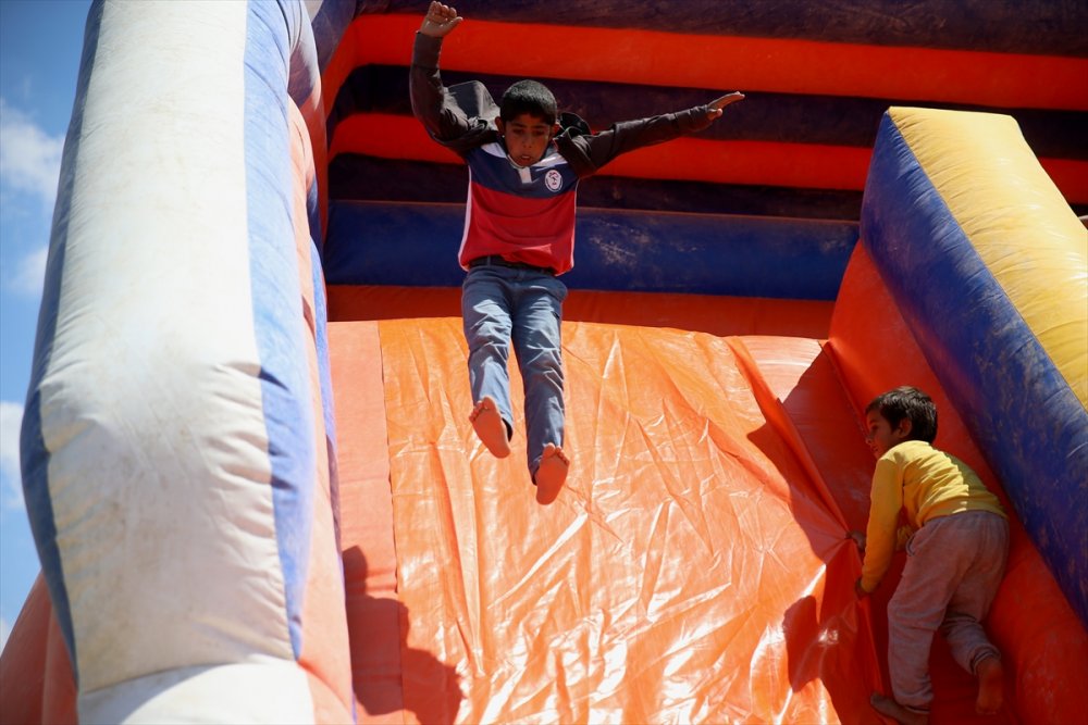 Eskişehir'de Mevsimlik Tarım İşçilerinin Çocukları İçin Seyyar Oyun Parkı