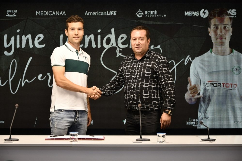 Konyaspor, İç Transferde 2 Futbolcuyla Sözleşme İmzaladı