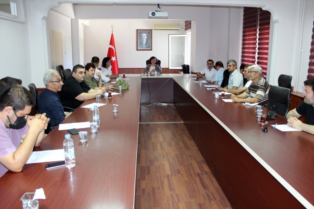 Mersin'de Dernek Yöneticilerine Yönelik Bilgilendirme Toplantısı Yapıldı