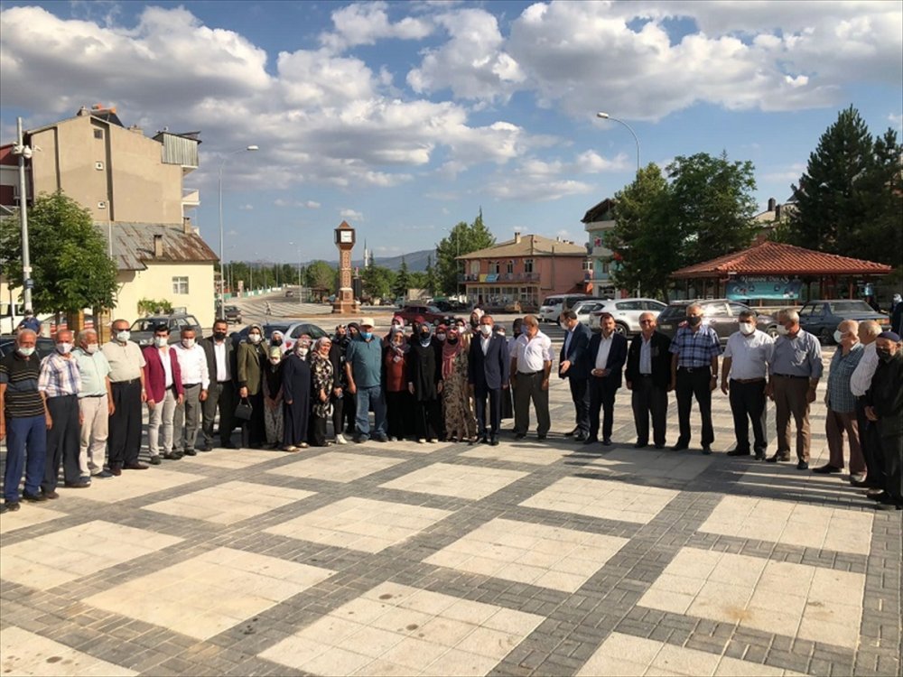 Ak Parti Genel Başkan Yardımcısı Usta, Yalıhüyük'te