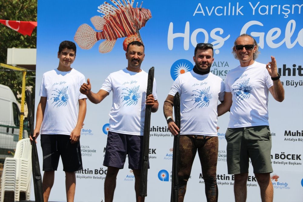 Antalya'da Zıpkınla Aslan Balığı Avlama Yarışması Düzenlendi