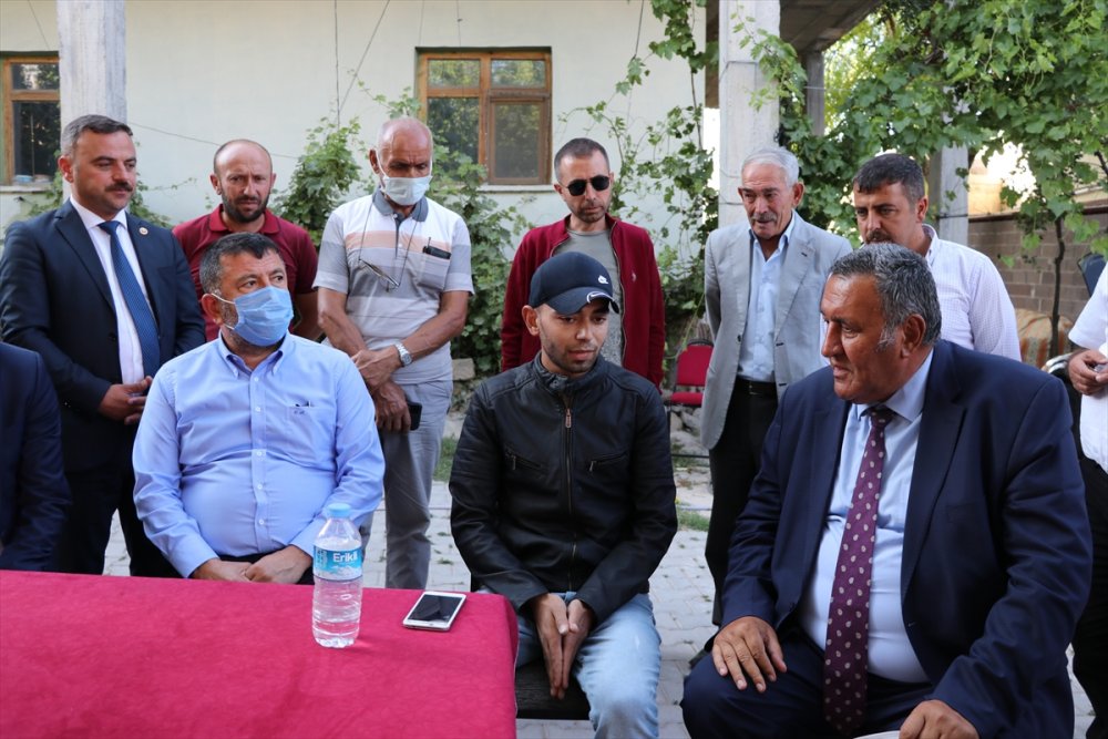 CHP Esnaf Masası Heyeti Niğde'de Temaslarda Bulundu