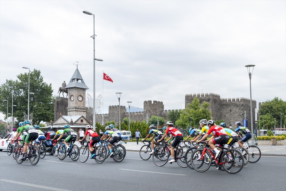 Erciyes 2021 Yol Bisikleti Yarışları Sürüyor