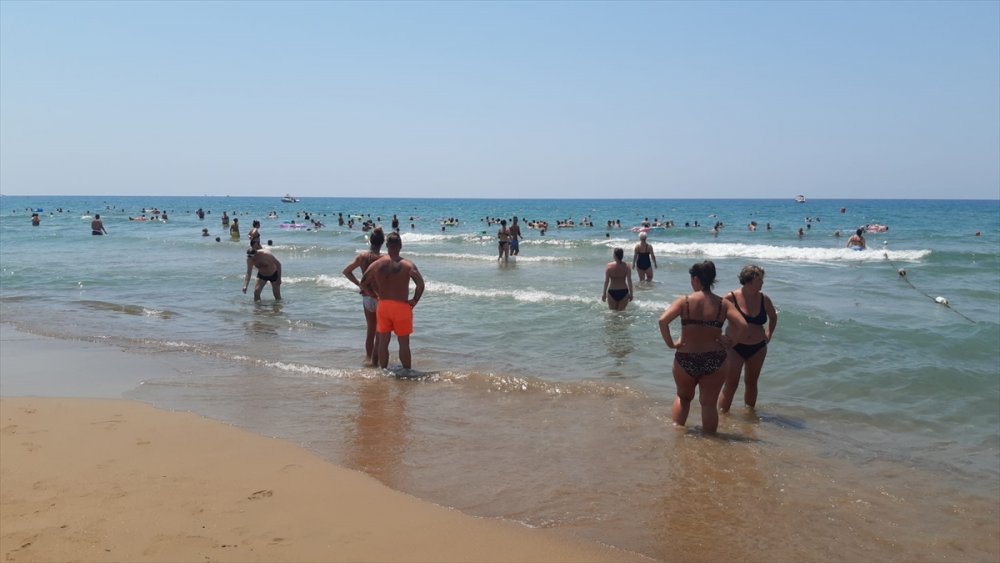 Antalya'da Denizde Kaybolan 15 Yaşındaki Çocuk İçin Arama Çalışması Başlatıldı