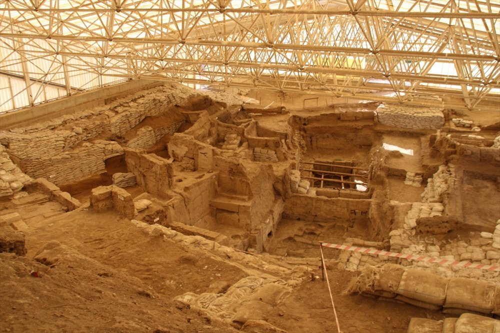 Çatalhöyük'te İkinci Mahalleye Rastlandı