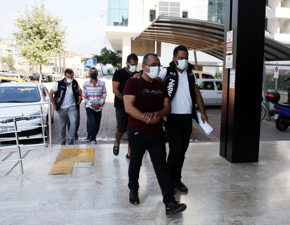 Antalya Ve Gaziantep'te Uyuşturucu Operasyonu: 10 Gözaltı