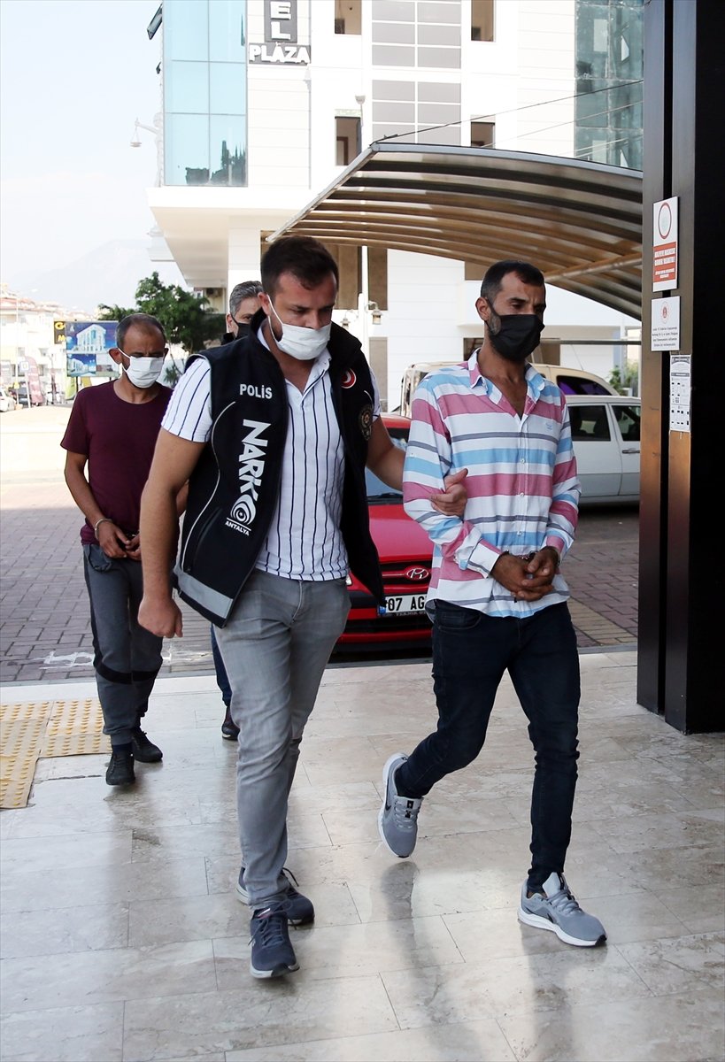 Antalya Ve Gaziantep'te Uyuşturucu Operasyonu: 10 Gözaltı