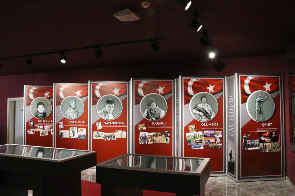 Hemşehrileri, Darbe Girişimine Direnişin Sembol İsmi Ömer Halisdemir'i Gururla Yad Ediyor