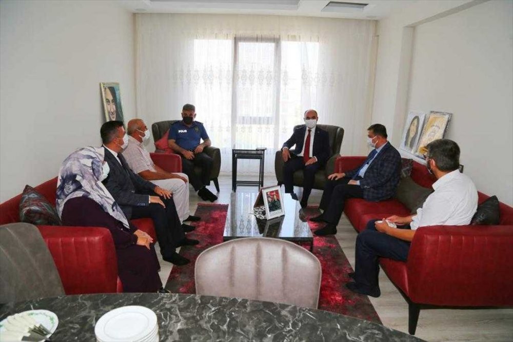 Kayseri Valisi Günaydın, 15 Temmuz Şehitlerinin Ailelerini Ziyaret Etti