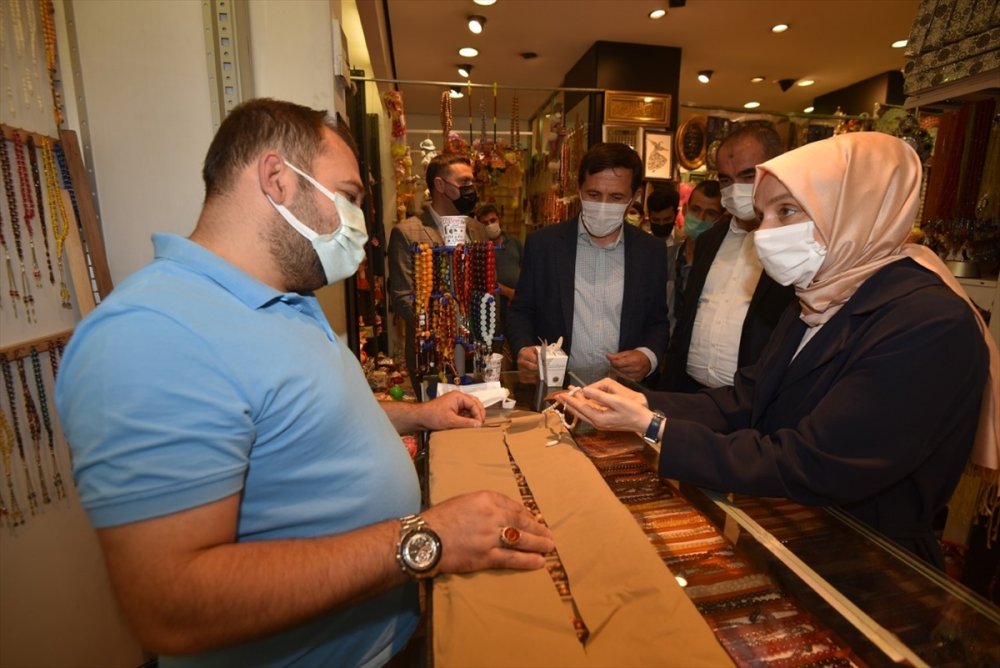 Ak Parti Genel Başkan Yardımcısı Usta İle Karatay Belediye Başkanı Kılca'dan Esnaf Ziyareti