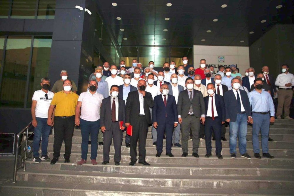 Kayseri Büyükşehir Belediye Başkanı Memduh Büyükkılıç'tan Hemşerilerine Doğal Gaz Müjdesi