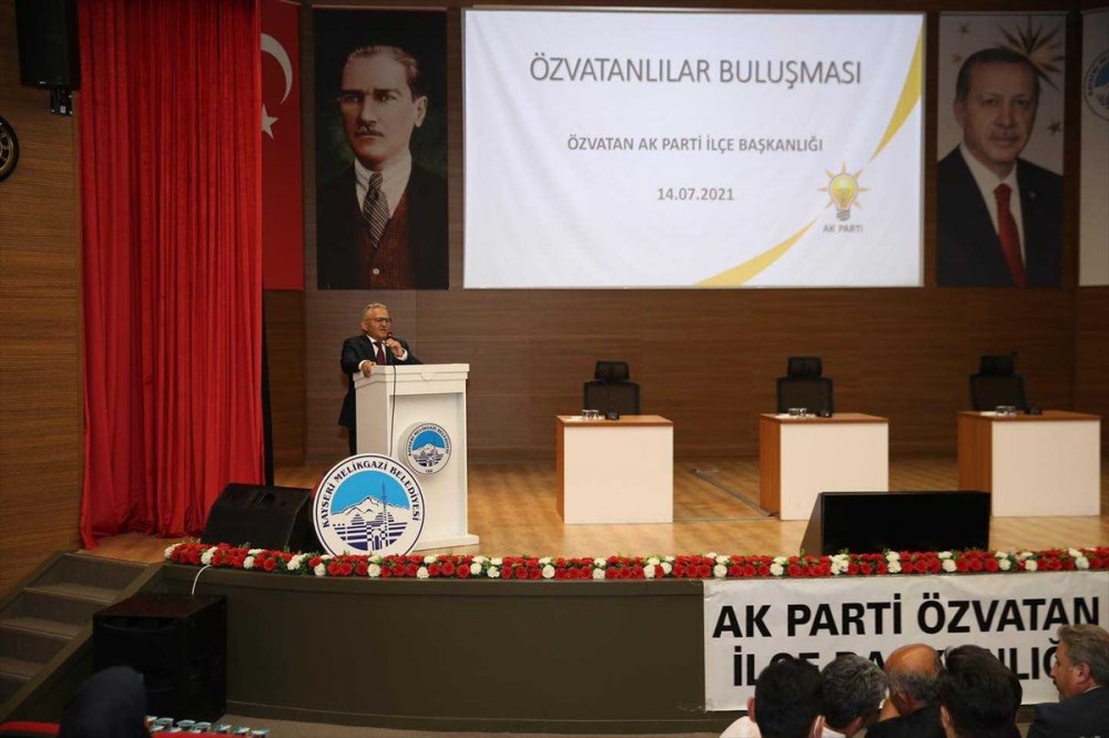 Kayseri Büyükşehir Belediye Başkanı Memduh Büyükkılıç'tan Hemşerilerine Doğal Gaz Müjdesi