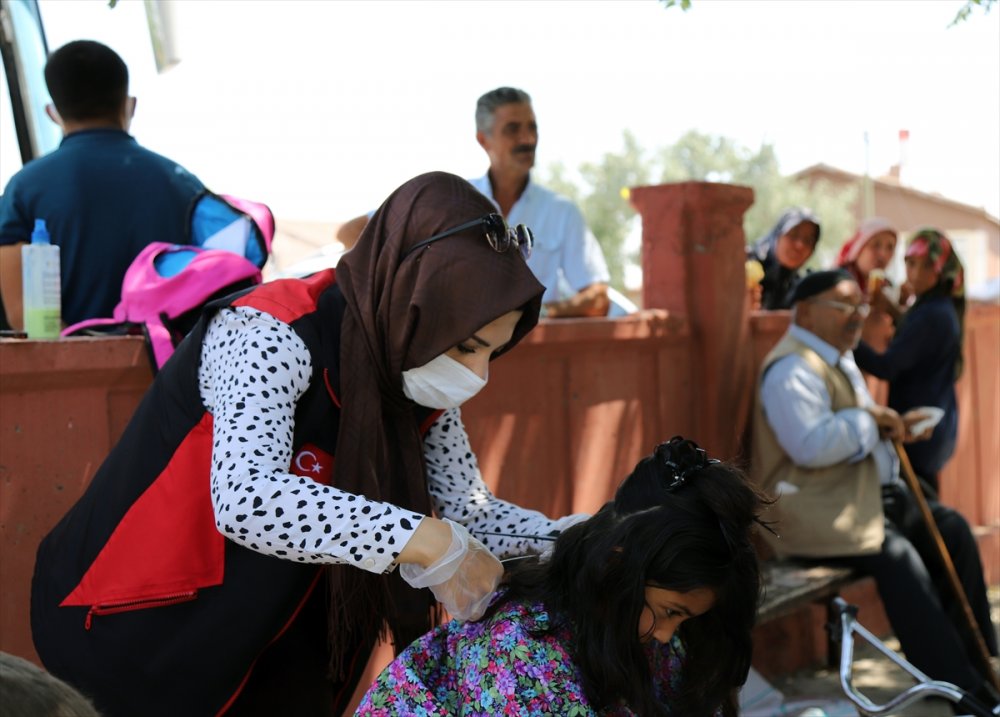 Aksaray'da "sosyal Mağaza Otobüsü" Kurban Bayramı Öncesinde Çocukları Sevindiriyor