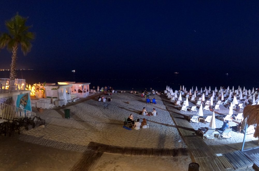 Antalya'da Bayram Tatili Yoğunluğu Başladı
