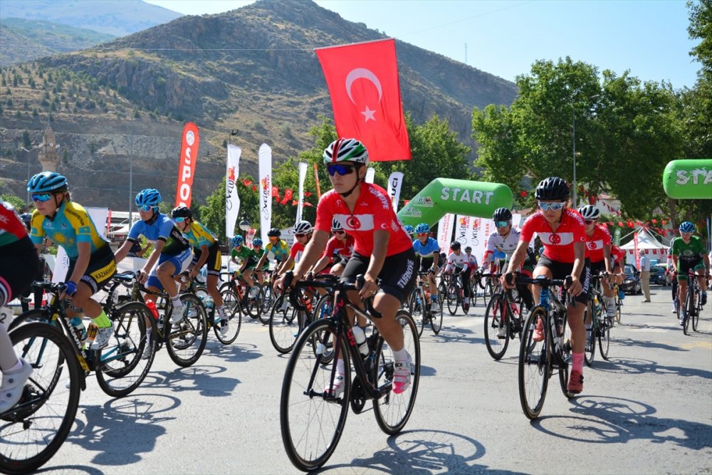 Erciyes 2021 Yol Bisikleti Yarışları, Grand Prix Develi Etabıyla Devam Ediyor