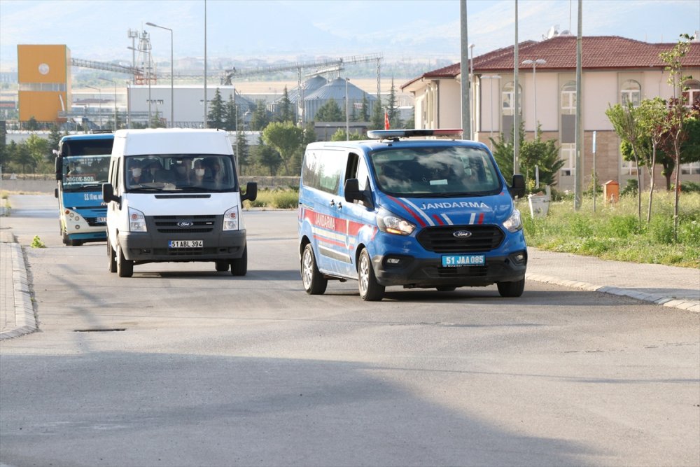Niğde'de Yurda Yasa Dışı Yollarla Giren 85 Yabancı Uyruklu Yakalandı