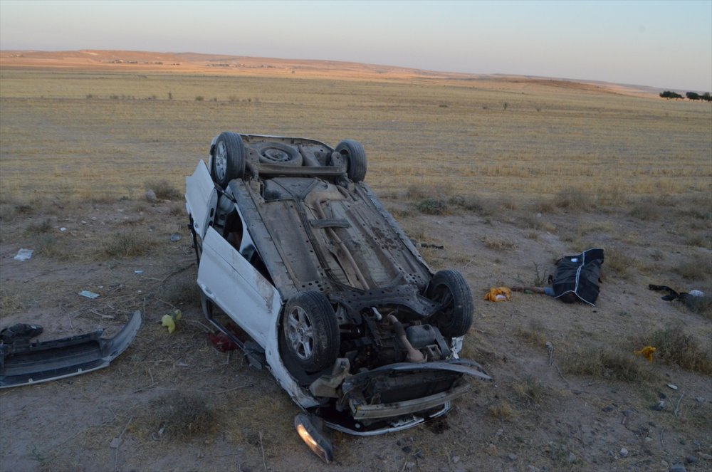 Aksaray’da Hafif Ticari Araç İle Otomobil Çarpıştı: 2 Ölü, 7 Yaralı