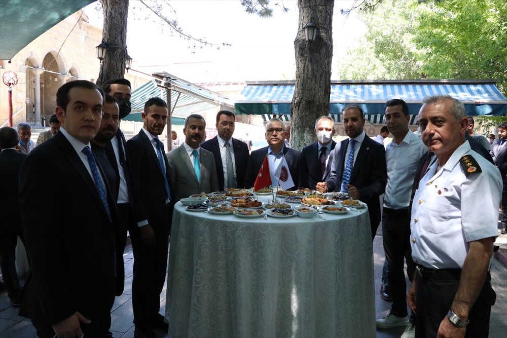 Niğde'de Bayramlaşma Töreni Düzenlendi