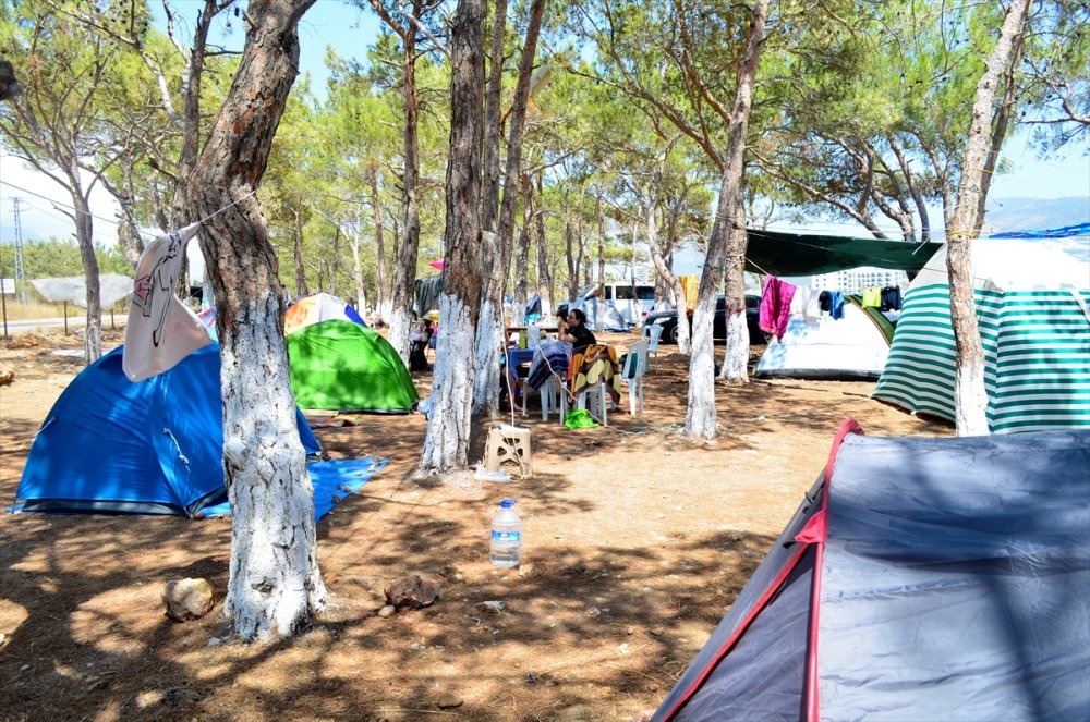 Mersin'de Çadır Ve Karavan Tutkunlarının Tatil Keyfi
