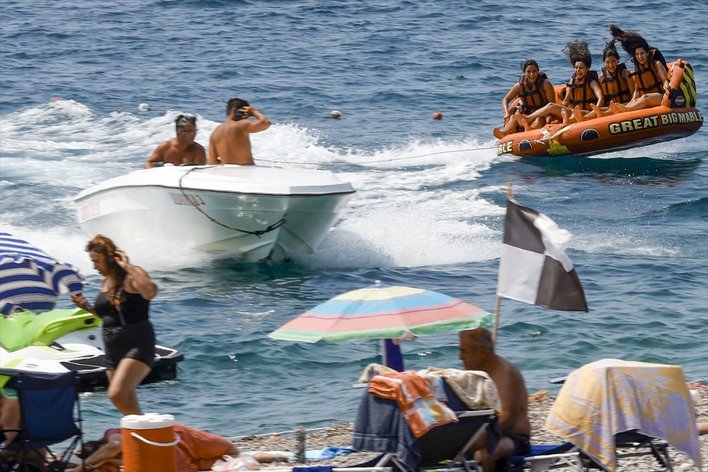 Sıcak, Deniz, Tatil ve İşte Antalya'da Son Durum
