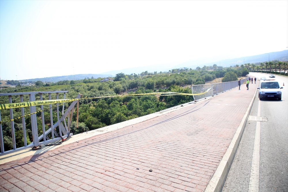 Mersin'de Üniversite Kamyoneti Devrildi: 2 Ölü, 1 Yaralı